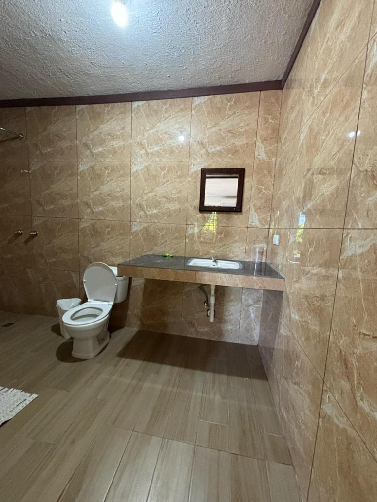 Hotel Coco Beach Мануэль-Антонио Экстерьер фото