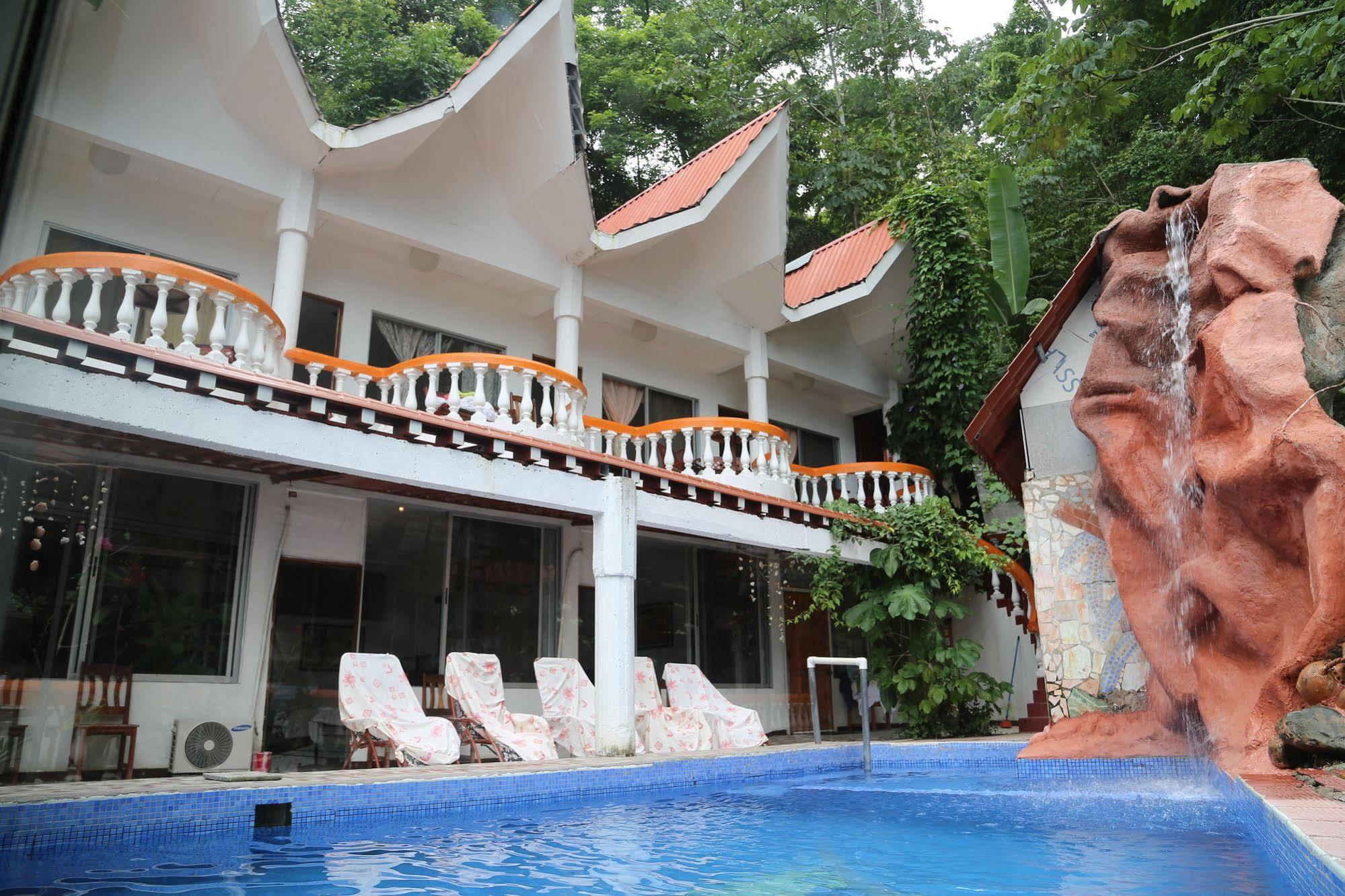 Hotel Coco Beach Мануэль-Антонио Экстерьер фото